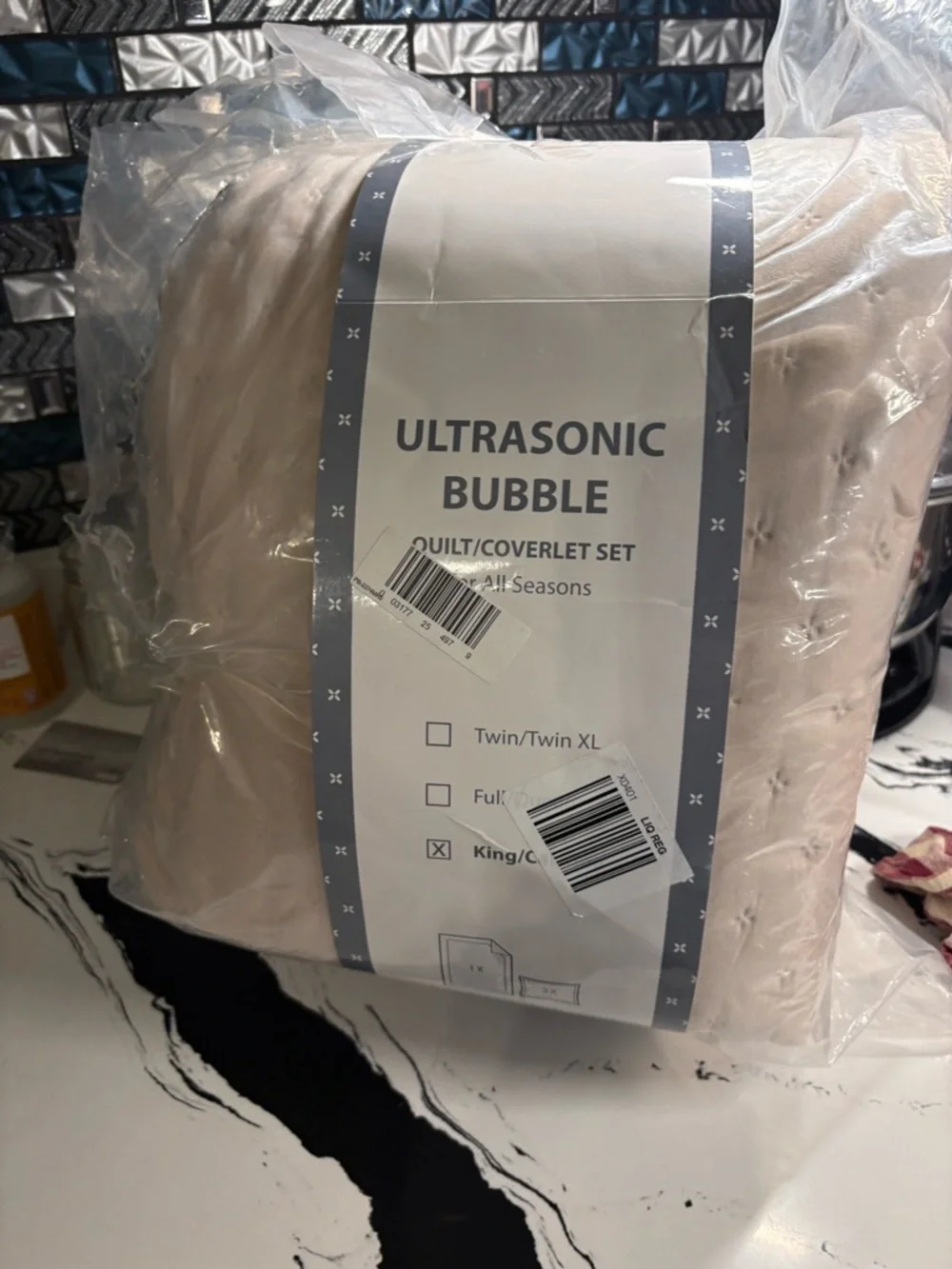 Ultrasonic Bubble Quilt/Coverlet Set in Light Beige